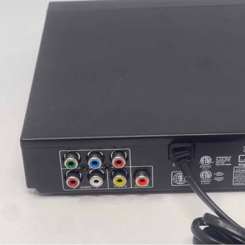 Sylvania Compact DVD Player with Progressive Scan - Picture 5 of 6